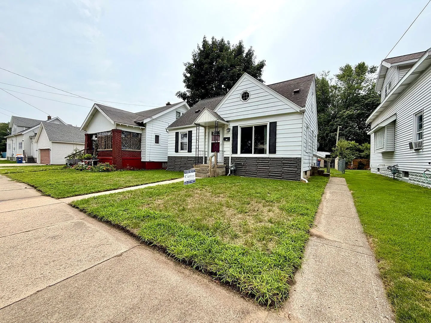 3 bed, 2.0 bath, 1025 sqft, $1,995 — Photo 1
