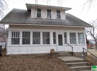 604 W Locust St, Cherokee, IA 51012