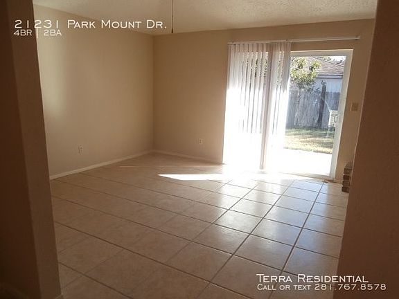 4th image of 21231 Park Mount Dr