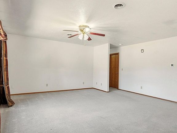 4th image of 705 Ute St