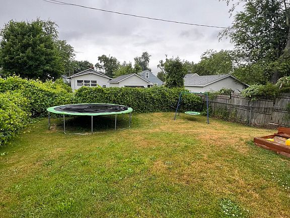 2nd image of 430 Surby Ave