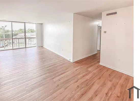 130 Slade Ave #322 — Photo 21