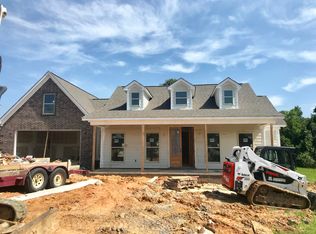 40 White Oaks Dr, Byhalia, MS 38611