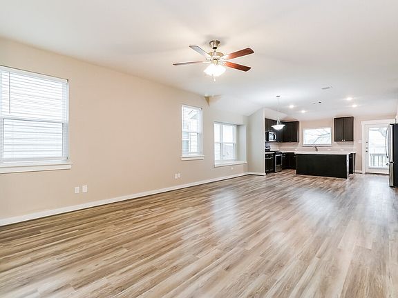 4th image of 6037 Urbano Bnd Unit 116
