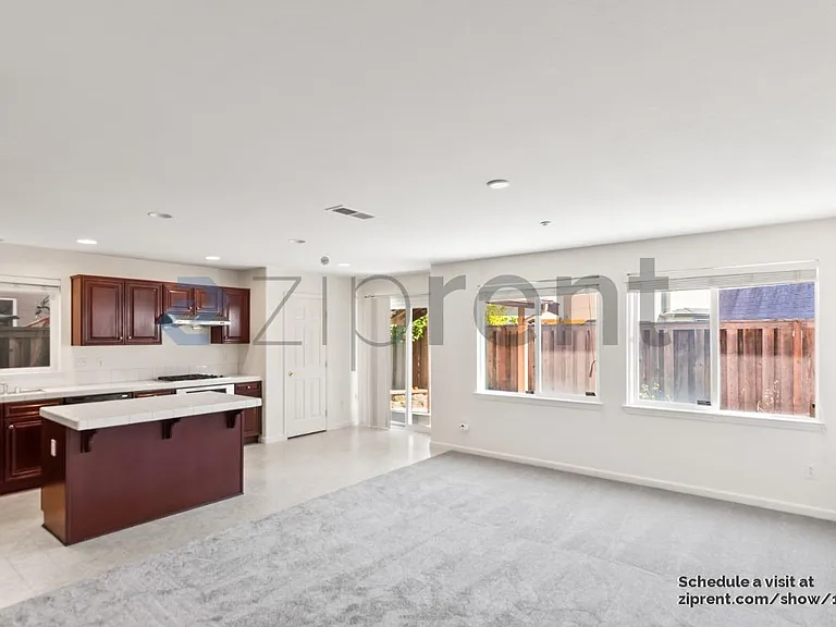 419 Malcolm Dr — Photo 14
