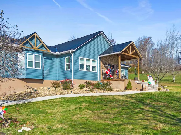 6615 Daniels Fork Rd, Ashland, KY 41102