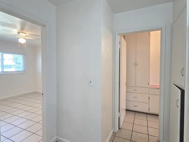 1904 N Mayfair Dr W #1904 — Photo 8