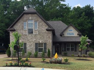 904 Springhouse Cir, Lebanon, TN 37087