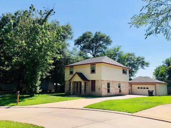 29021 Cherrywood Ln, Shenandoah, TX 77381