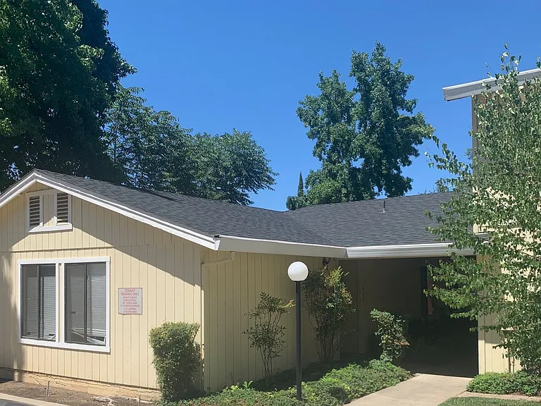 1395 Nord Ave — Photo 11