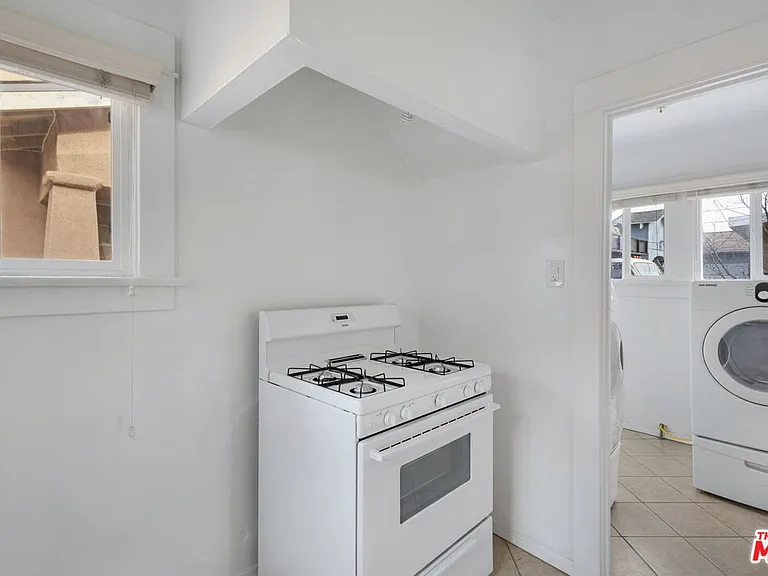 333 W 70th St #333 — Photo 13