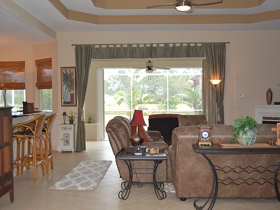 3rd image of 13275 Windcrest Dr