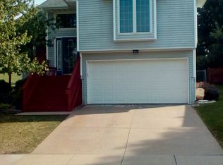 2641 Irving Ave, Iowa City, IA 52246