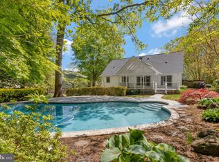 3514 King Arthur Rd, Annandale, VA 22003