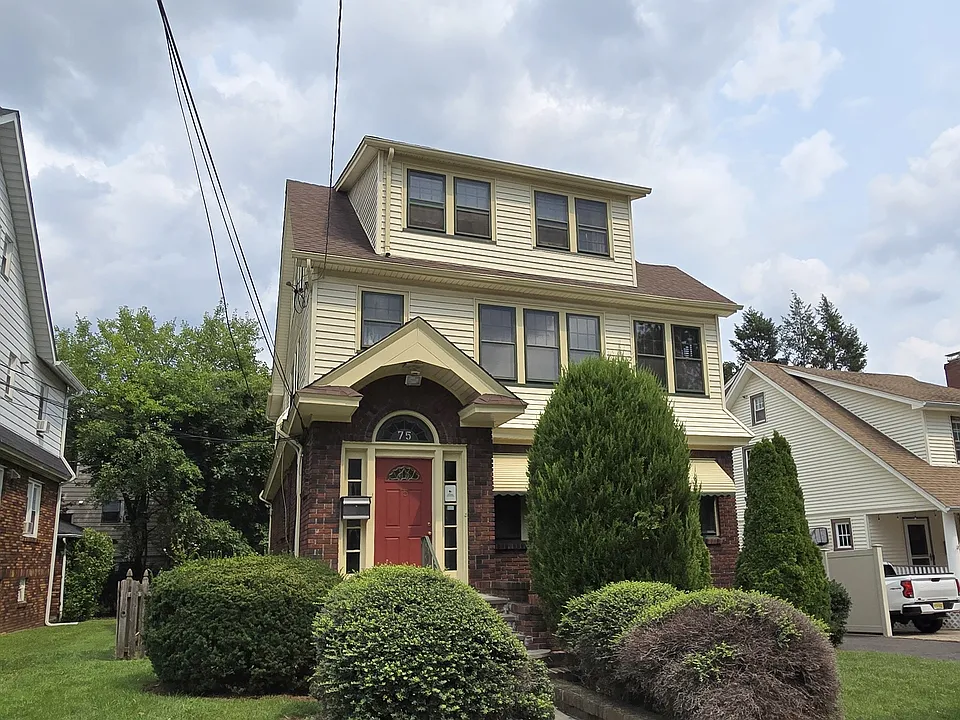 75 Williamson Ave #2