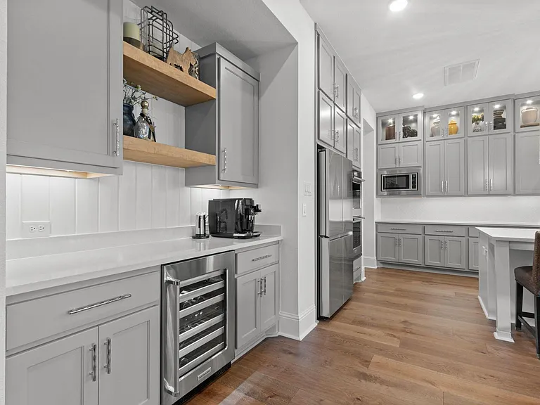 902 Falcon Hollow Ln — Photo 15