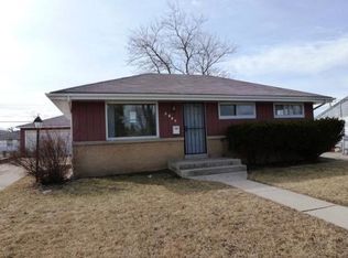 8113 W Mill Rd, Milwaukee, WI 53218