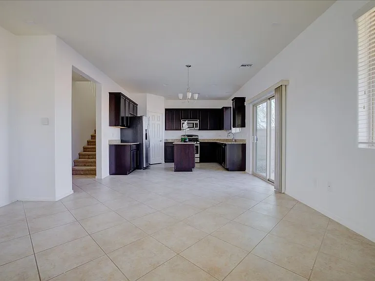 8011 S Dolphin Way — Photo 7