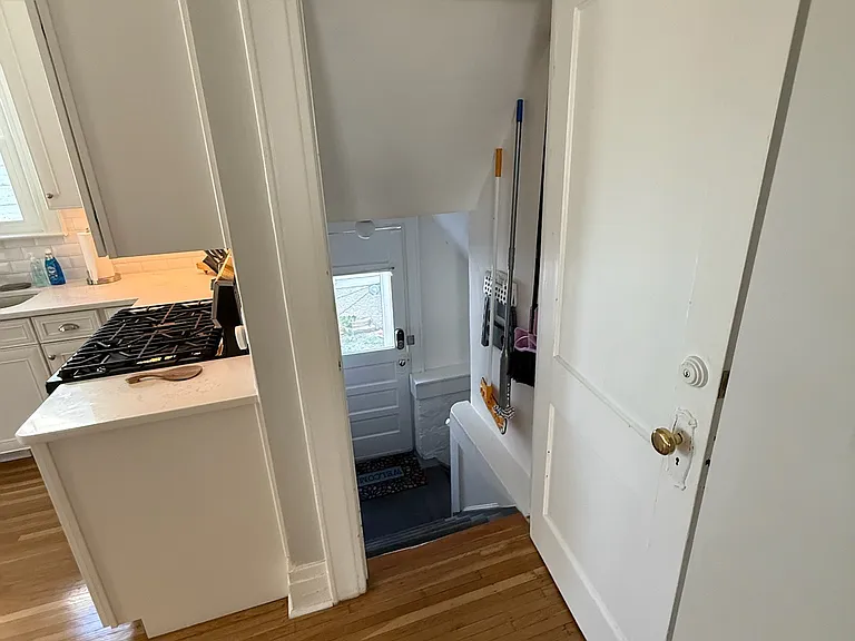 1804 Storrs Ave — Photo 16