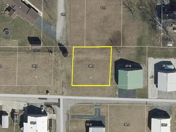 122 W Aviation Circle, Salem, IN 47167