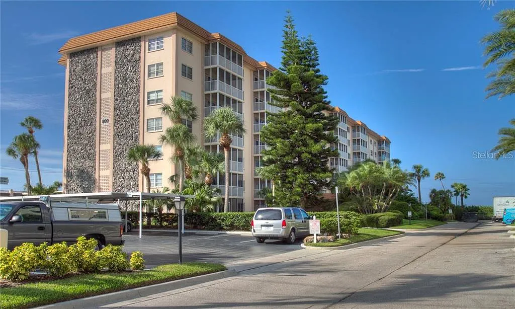 Building Photo - 800 Benjamin Franklin Dr #704