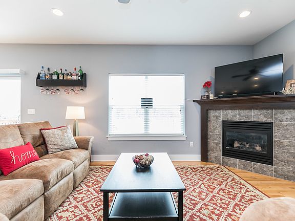 5th image of 412 Cameron Way