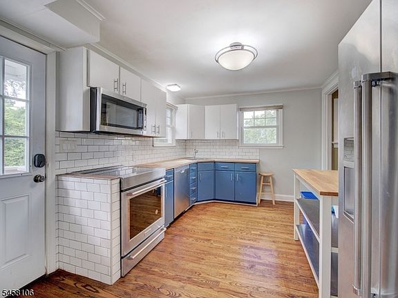 5th image of 60 Fairmount Ave