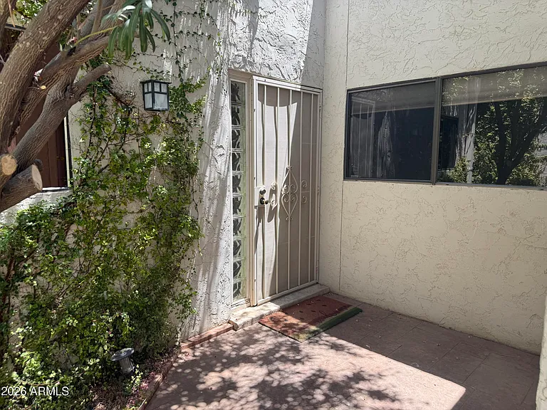 5147 N 76th Pl — Photo 7