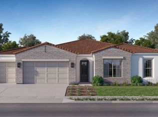 1167 Summit Way W, Madera, CA 93636