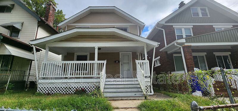 1st image of 566 Lilley Ave