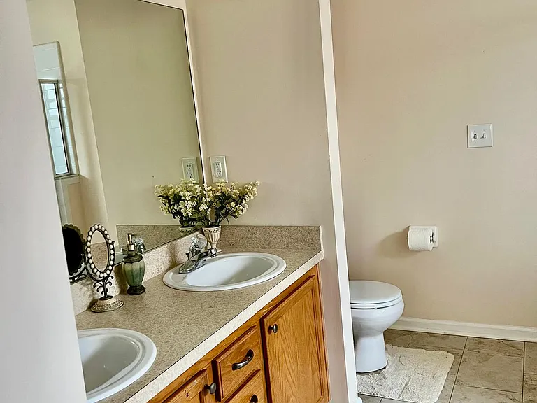 3258 Woodglen Dr — Photo 25