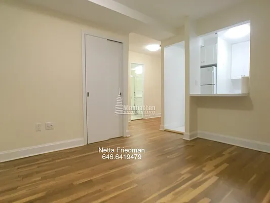 Rented by Manhattan Connection | media 14