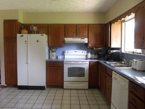 4th image of 2710 Brookhaven Dr