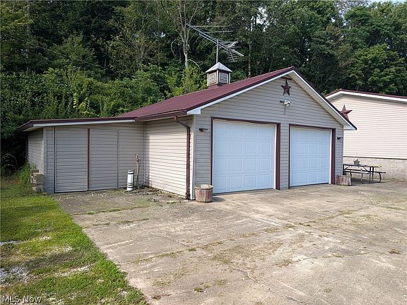 2nd image of 10811 Freedom Rd
