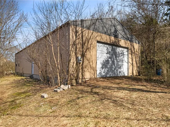 117 E Willow St, Mountainburg, AR 72946