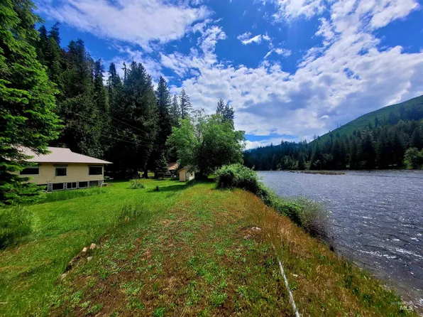 572 Selway Rd, Kooskia, ID 83539