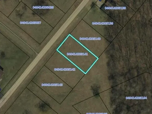 5-141 Chadbourne Dr, Lanark, IL 61046