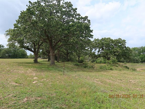 5th image of 1052 Rail Head Rd