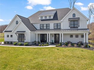 1024 Goldeneye Dr, Baden, PA