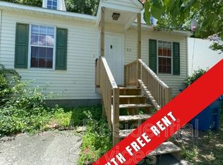 717 Varsity Dr, Wilmington, NC 28403