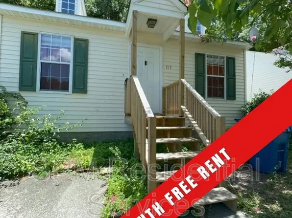717 Varsity Dr, Wilmington, NC 28403