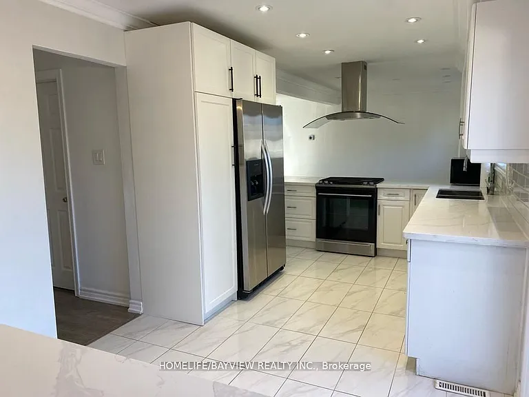 70 Beswick Dr — Photo 4