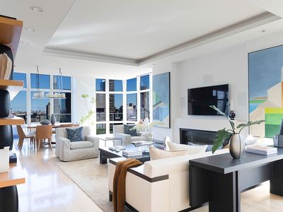 555 W 59th St, New York, NY, 10019