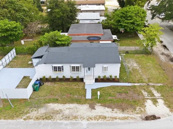 10200 NW 21st Ct, Miami, FL 33147