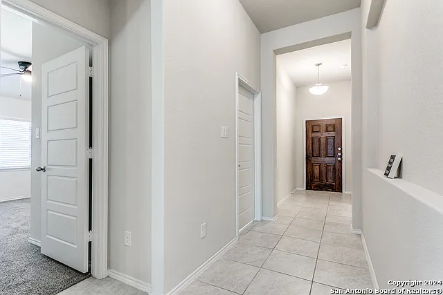 4 bed, 2.0 bath, 1683 sqft, $1,995 — Photo 2