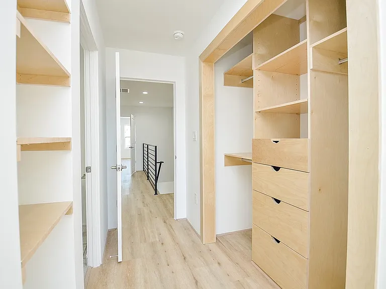 15000 S Richmond Ave #4 — Photo 19