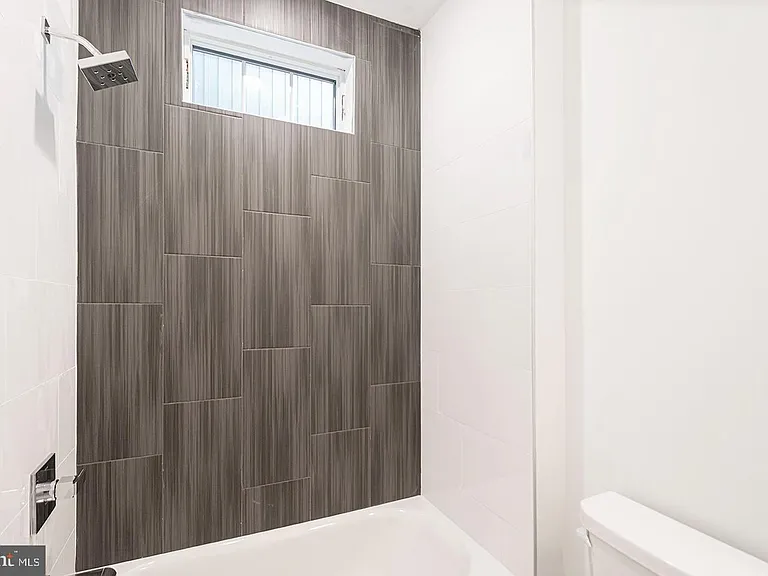 2623 Christian St #304 — Photo 6