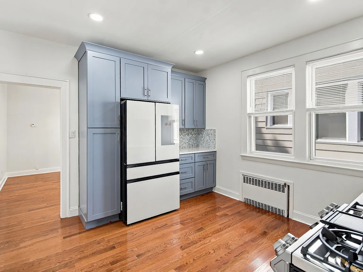 2 bed, $2,395 — Photo 4