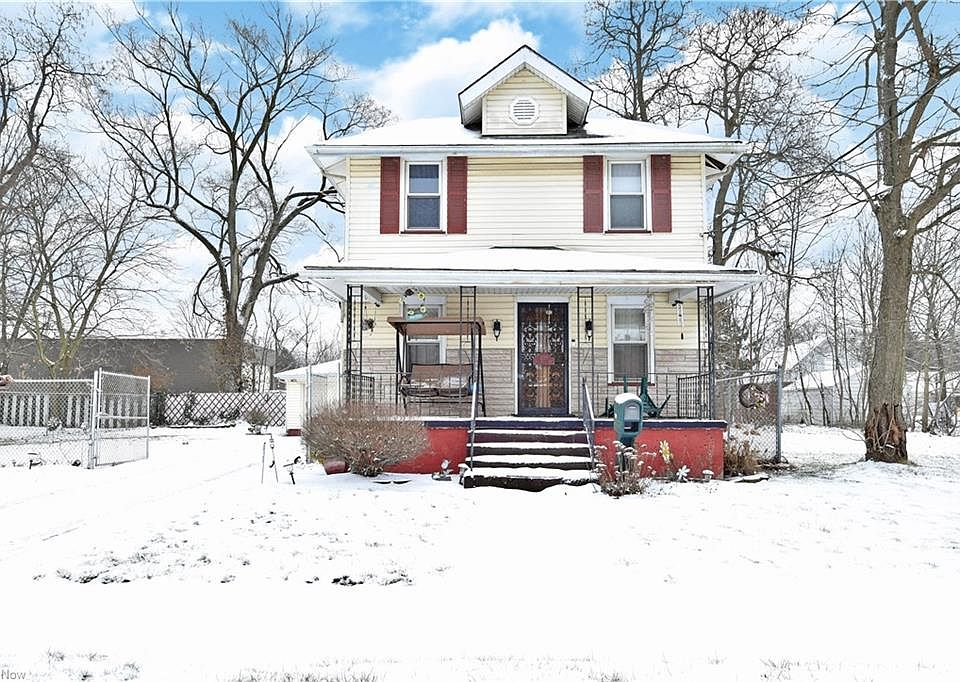 1st image of 1159 Oak Knoll Ave SE