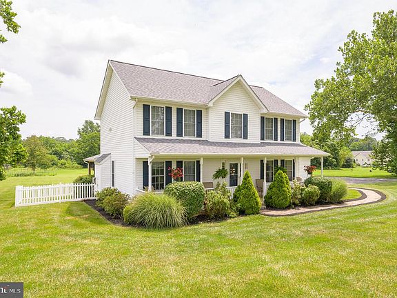 2nd image of 37 Tilburg Ln